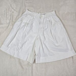 First issue Women's High Waist White  Shorts Sz 12